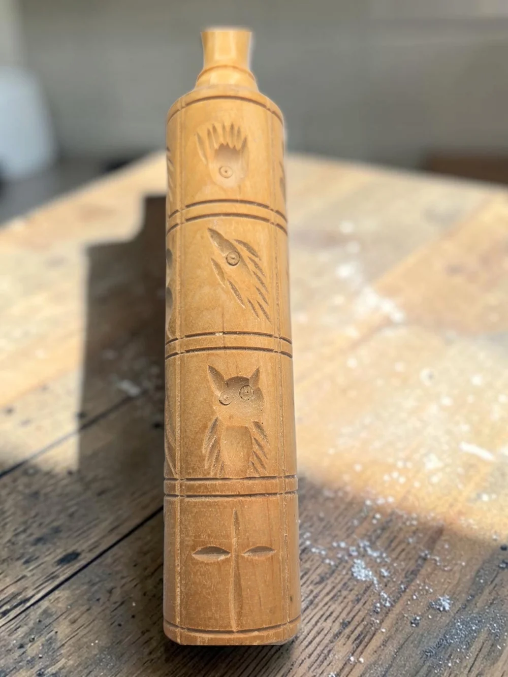 Vintage Carved Wooden Rolling Pin Folk Art Springerle Cookie Embossing 18